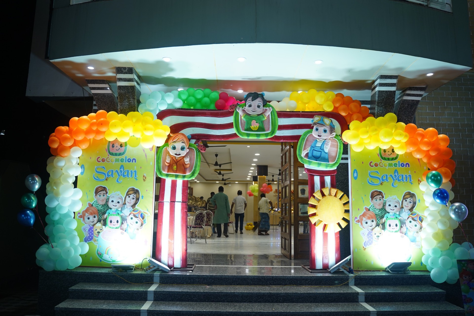 Kids Birthday Entrance